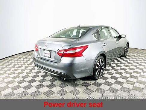Used 2017 Nissan Altima 2.5 SV image 11