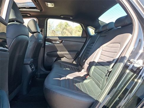 Used 2024 Kia Forte GT-Line w/ GT-Line Premium Package image 10