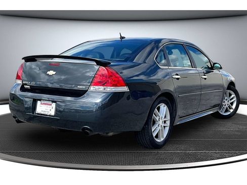 Used 2013 Chevrolet Impala LTZ FWD image 16