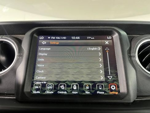 Used 2023 Jeep Wrangler Unlimited Sahara w/ Cold Weather Group AWD/4WD image 30