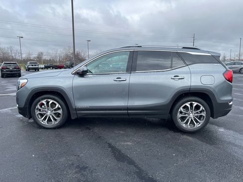 Used 2020 GMC Terrain SLT w/ Preferred Package image 3