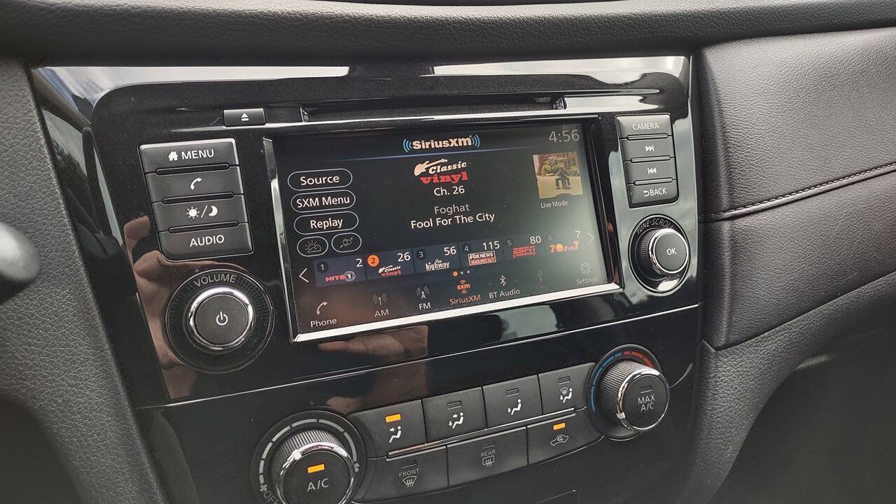 Used 2020 Nissan Rogue S FWD image 18