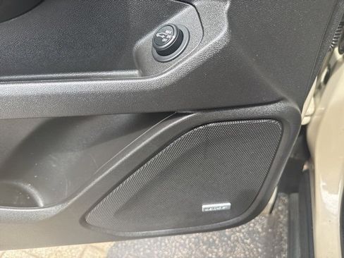 Used 2022 GMC Terrain AT4 w/ Infotainment Package II image 11