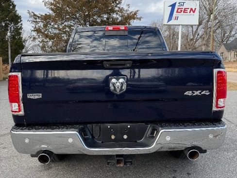 Used 2015 RAM 1500 Laramie w/ Convenience Group image 8