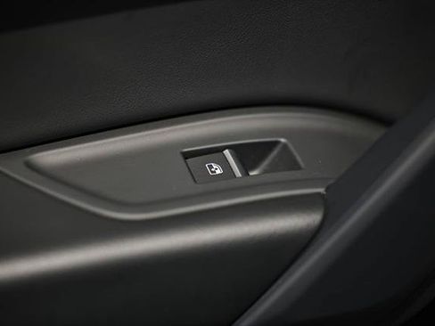 Certified 2025 Audi Q5 2.0T Premium AWD/4WD image 23