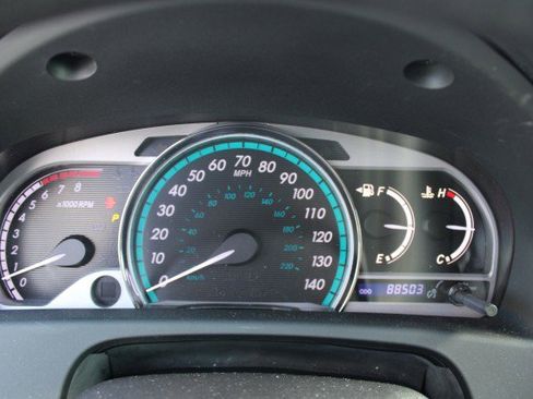 Used 2014 Toyota Venza LE w/ LE Convenience Package FWD image 27