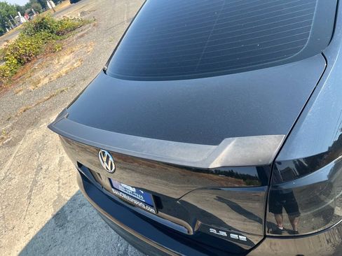 Used 2013 Volkswagen Jetta SE FWD image 43