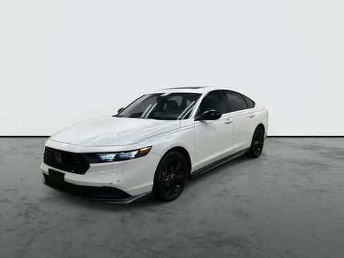 Used 2025 Honda Accord SE image 7