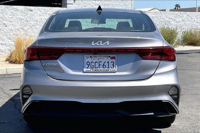 Used 2023 Kia Forte LXS FWD image 3