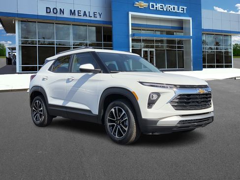 New 2026 Chevrolet TrailBlazer LT w/ Convenience Package image 1