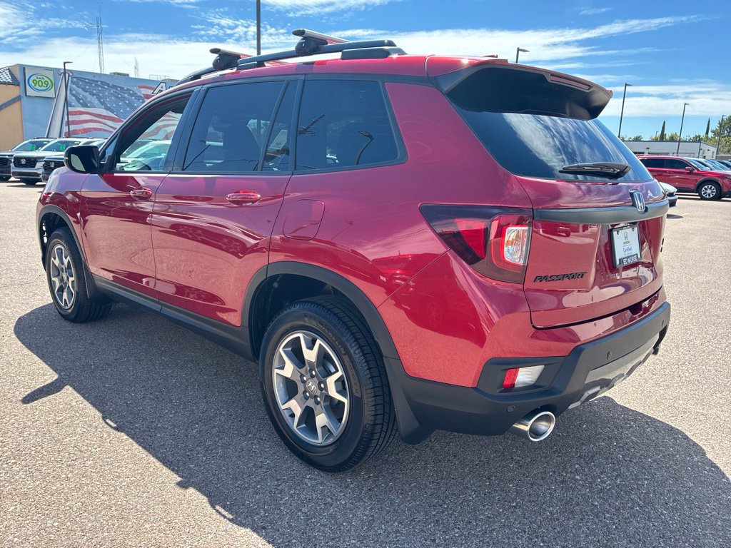 Certified 2023 Honda Passport TrailSport image 3