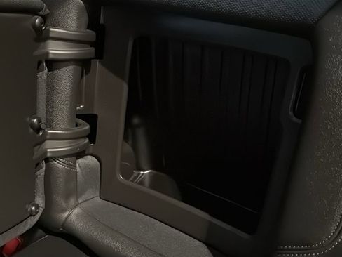 Used 2021 GMC Sierra 1500 SLT w/ SLT Premium Package image 19