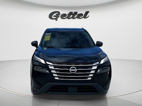 Used 2024 Nissan Rogue SV FWD image 2