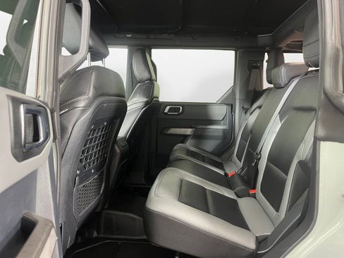 Used 2023 Ford Bronco Black Diamond image 14