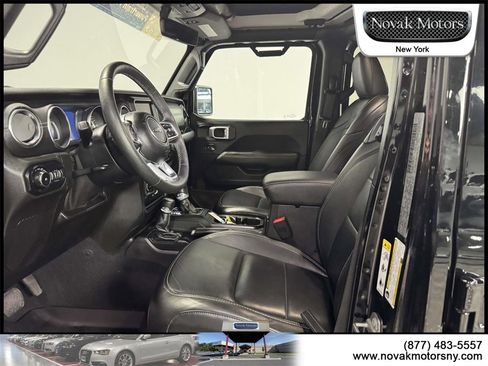 Used 2019 Jeep Wrangler Unlimited Sahara w/ Quick Order Package 24M Moab image 12