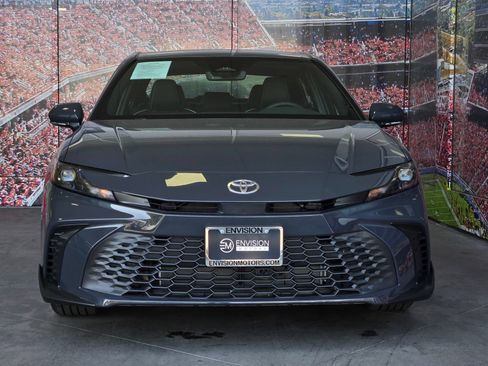 Used 2026 Toyota Camry SE FWD image 3