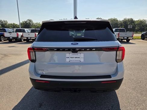 New 2026 Ford Explorer Active RWD image 37