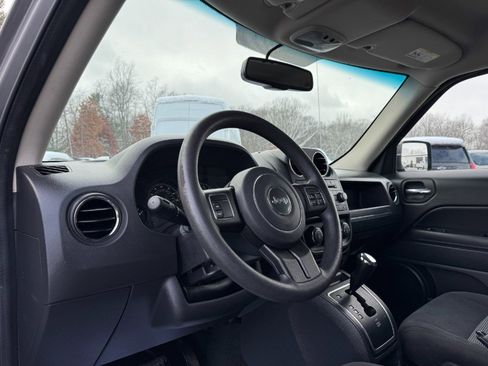 Used 2016 Jeep Patriot Sport w/ Power Value Group image 14