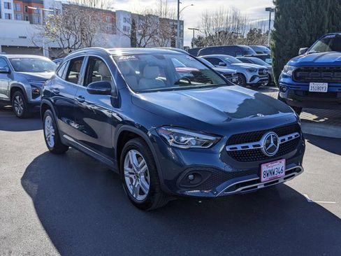 Certified 2021 Mercedes-Benz GLA 250 4MATIC image 3