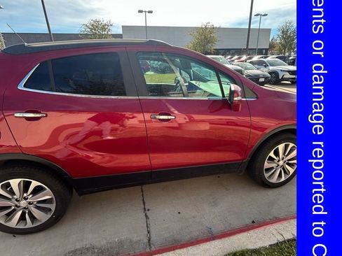 Used 2019 Buick Encore Preferred w/ Safety Package image 2