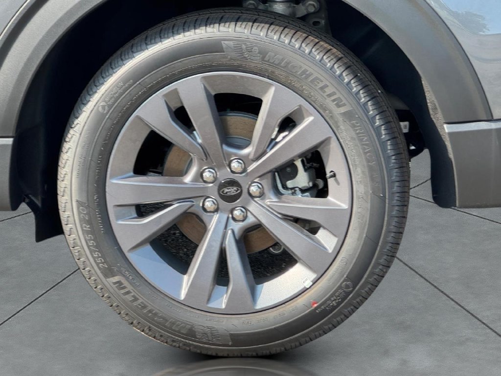 New 2026 Ford Explorer Active w/ Active Comfort Package AWD/4WD image 9