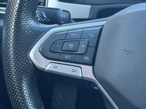 Used 2023 Volkswagen Atlas SEL Premium image 35