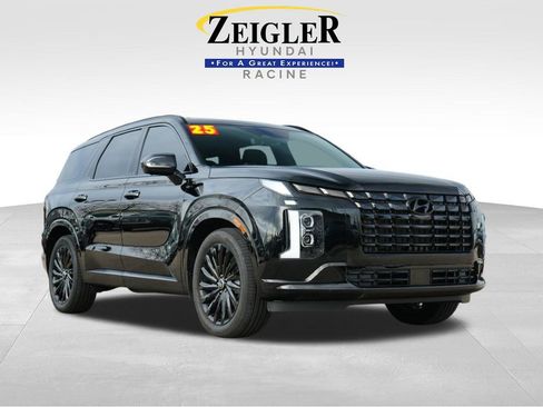 Used 2025 Hyundai Palisade Calligraphy image 1
