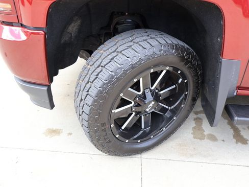 Used 2017 Chevrolet Silverado 1500 LT w/ All Star Edition AWD/4WD image 38