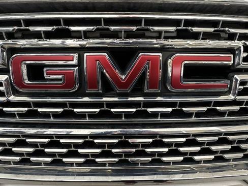 Certified 2022 GMC Sierra 1500 Denali w/ Denali Premium Package image 32