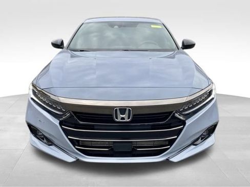 Used 2021 Honda Accord Sport image 2