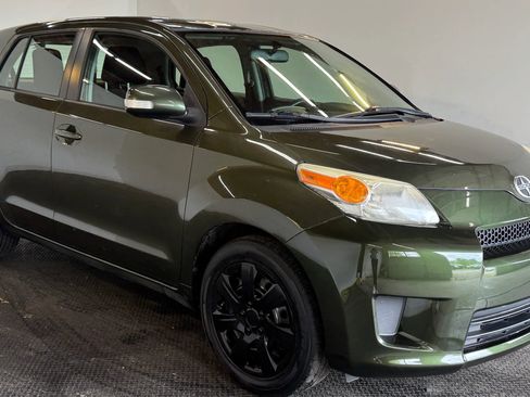 Used 2011 Scion xD image 4
