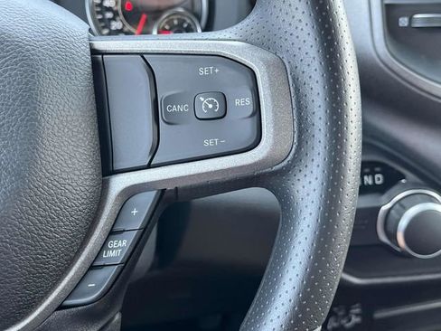 Used 2024 RAM 2500 Tradesman w/ Chrome Appearance Group image 20