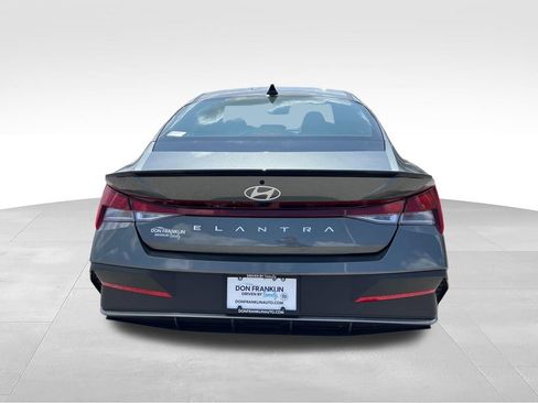 Used 2025 Hyundai Elantra Sport w/ Cargo Package FWD image 4