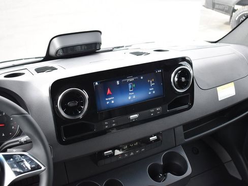 New 2025 Mercedes-Benz Sprinter 2500 image 11