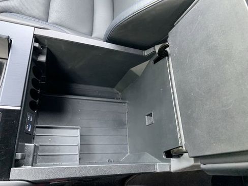 Used 2023 Toyota Tundra Platinum w/ Advanced Package image 26