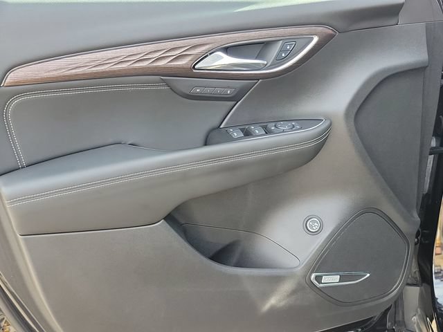 Used 2023 Buick Envision Avenir AWD/4WD image 26
