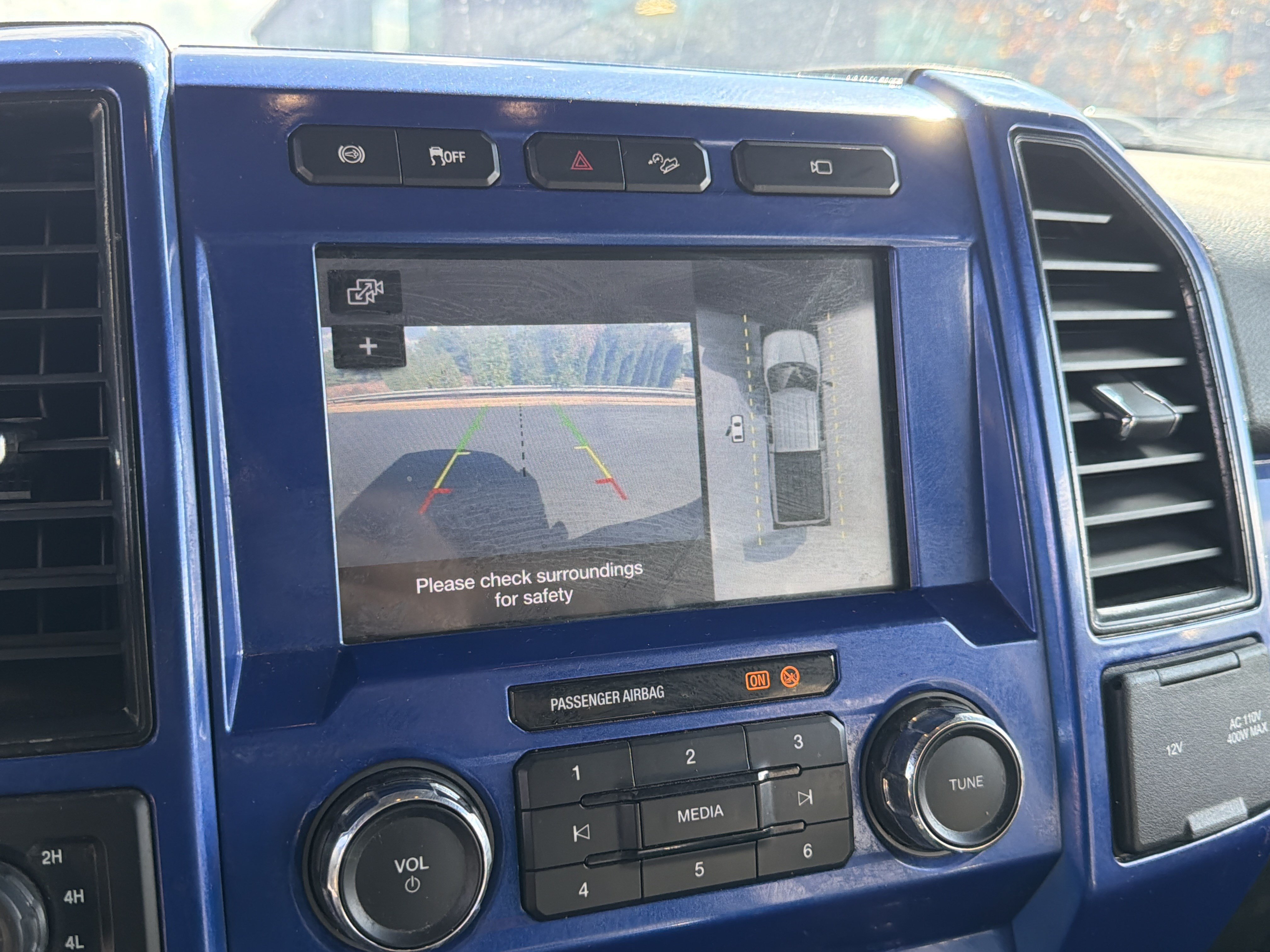 Used 2019 Ford F350 Lariat w/ Lariat Ultimate Package AWD/4WD image 34