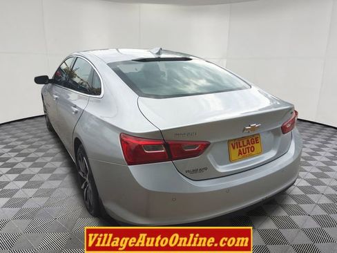Used 2017 Chevrolet Malibu LT w/ Leather Package image 11