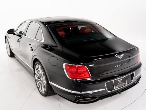 New 2025 Bentley Flying Spur Plug-In Hybrid image 47