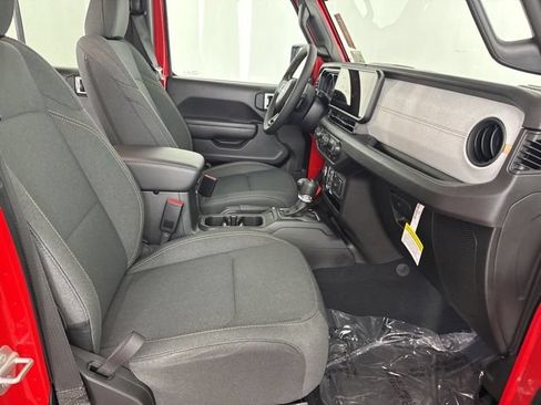 Used 2024 Jeep Wrangler Unlimited Sport AWD/4WD image 25