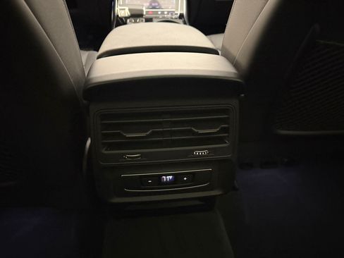 Certified 2025 Audi Q7 2.0T Premium Plus w/ Premium Plus Package AWD/4WD image 28