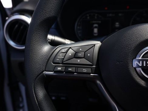 New 2025 Nissan Versa 1.6 SV w/ Trunk Package image 25