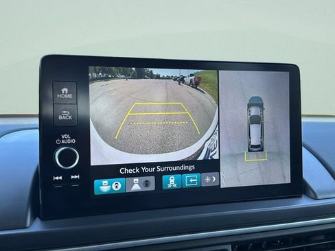 Certified 2023 Honda Pilot Elite image 32