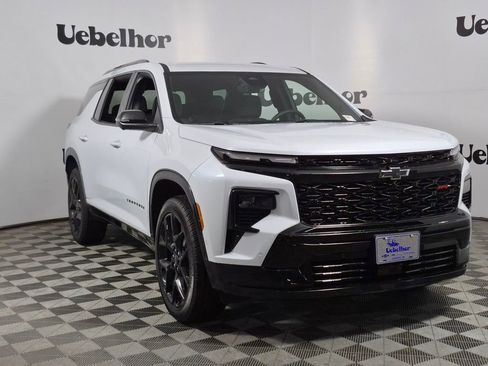 New 2026 Chevrolet Traverse RS w/ LPO, Floor Liner Package image 1