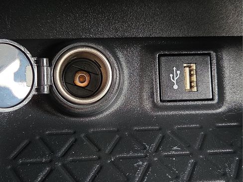 Used 2024 Toyota RAV4 XLE image 17