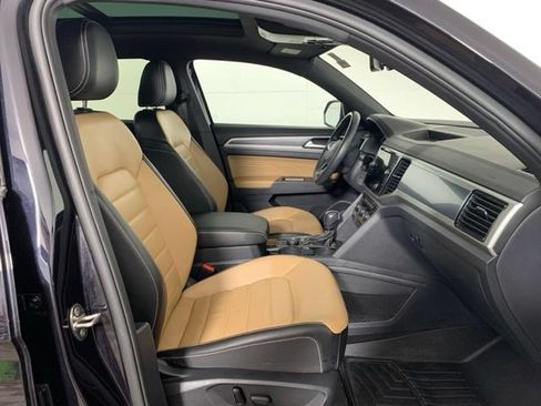 Used 2023 Volkswagen Atlas Cross Sport SEL Premium R-Line AWD/4WD image 21