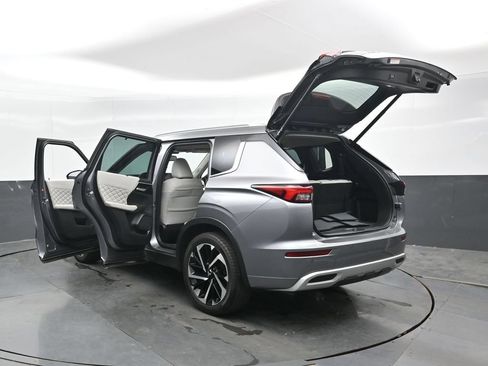 Used 2023 Mitsubishi Outlander SEL AWD/4WD image 50