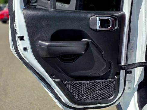 Used 2019 Jeep Wrangler Unlimited Rubicon AWD/4WD image 47