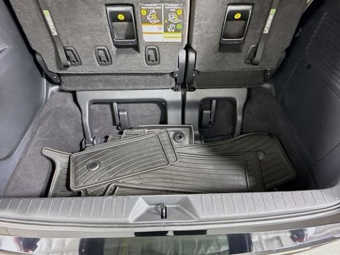 Certified 2023 Toyota Sienna Platinum FWD image 30