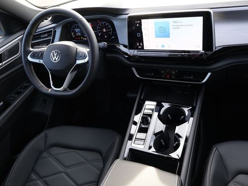 New 2026 Volkswagen Atlas Cross Sport SE image 18